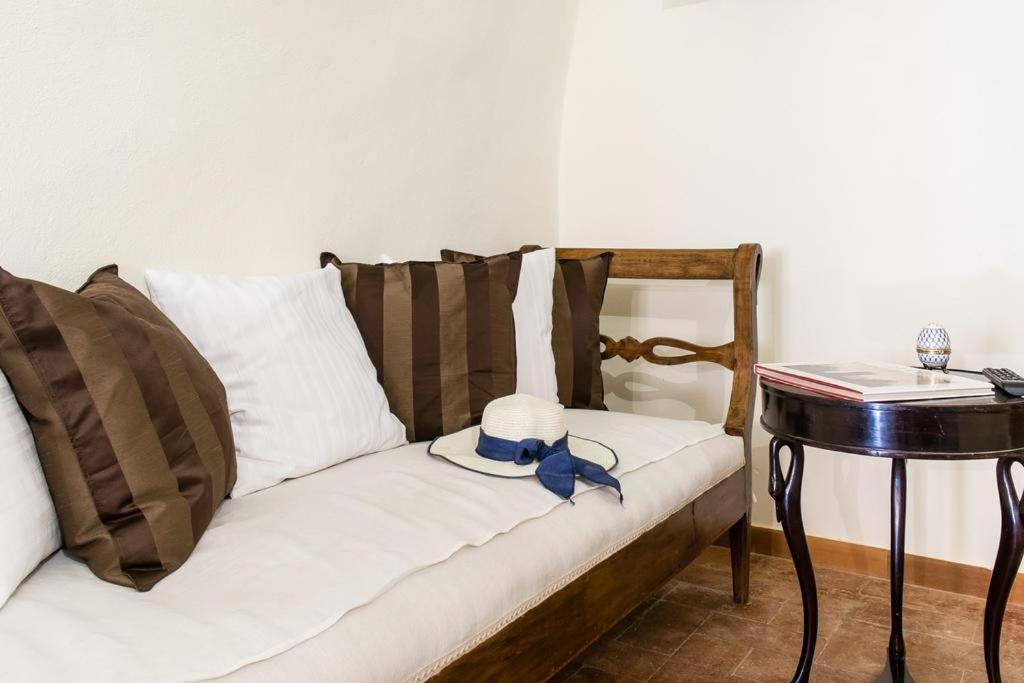 Lyon Apartment Anfiteatro Square, Lucca Buitenkant foto
