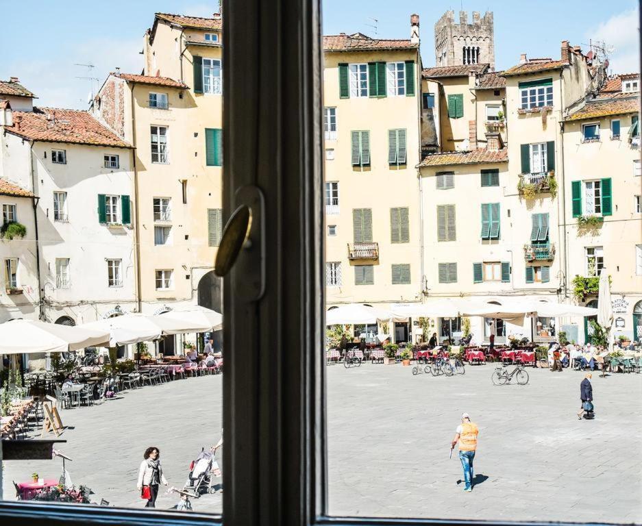 Lyon Apartment Anfiteatro Square, Lucca Buitenkant foto